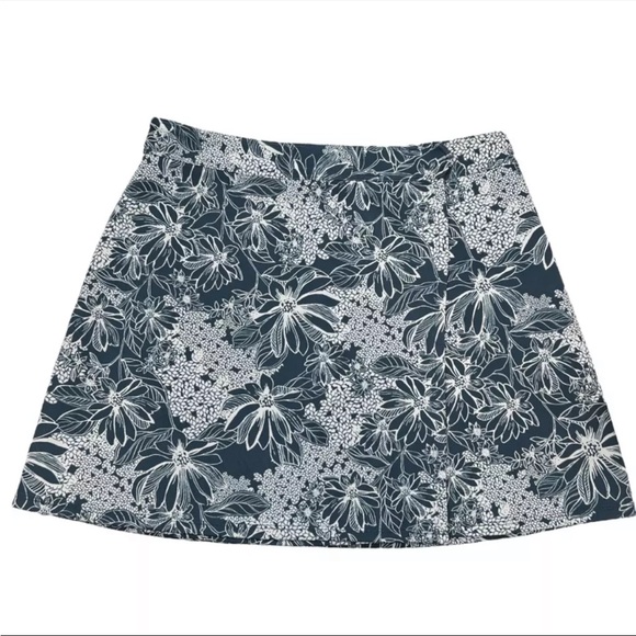 Abercrombie & Fitch Dresses & Skirts - Abercrombie & Fitch Floral Wrap Skirt